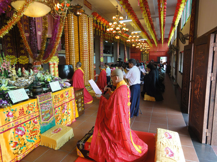 四月初八浴佛法会