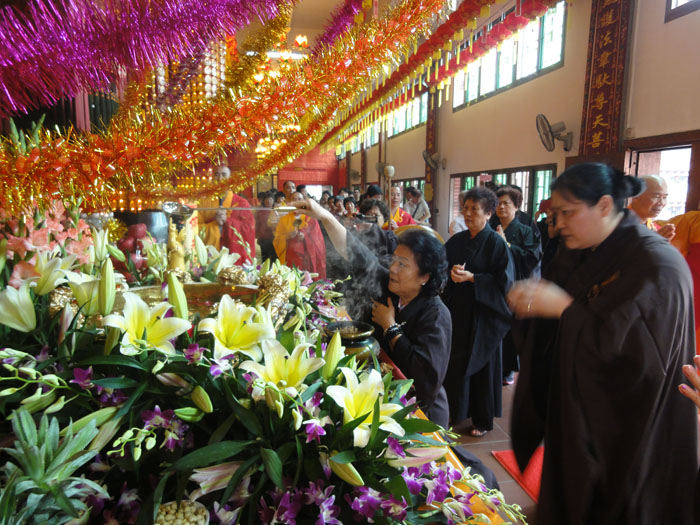 四月初八浴佛法会